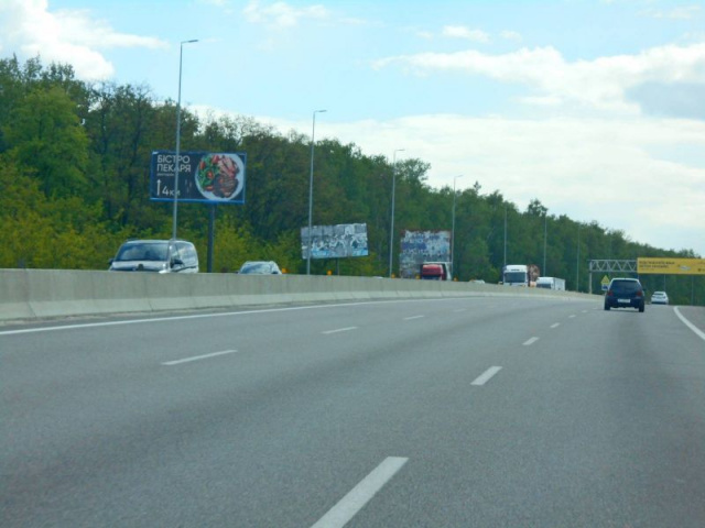 Щит 6x3,  с. Віта-Поштова, траса М-05 Київ-Одеса, км 20+800 ліво