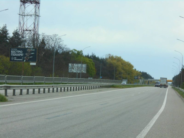 Щит 6x3,  с. Іванків, харківська траса, траса М-03 "Київ-Харків", км 48+050 ліво