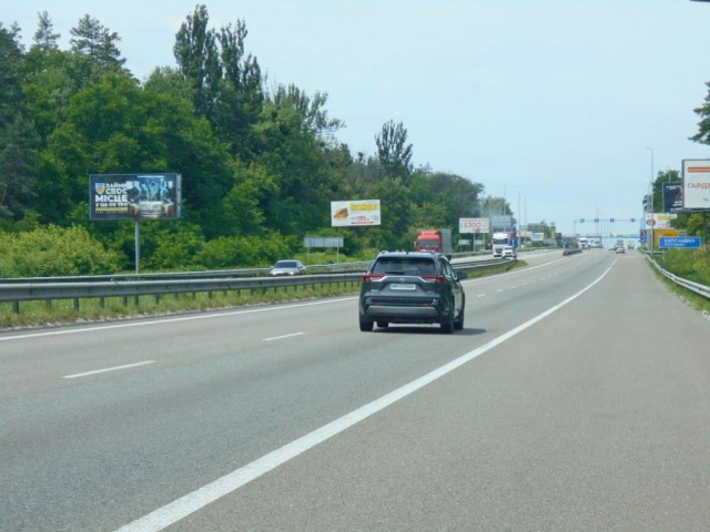 Щит 6x3,  с. Капітанівка, траса М-06 "Київ-Чоп" (Житомир), км 23+300 ліво