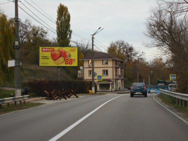 Щит 6x3,  м. Обухів, вул. Жовтнева
