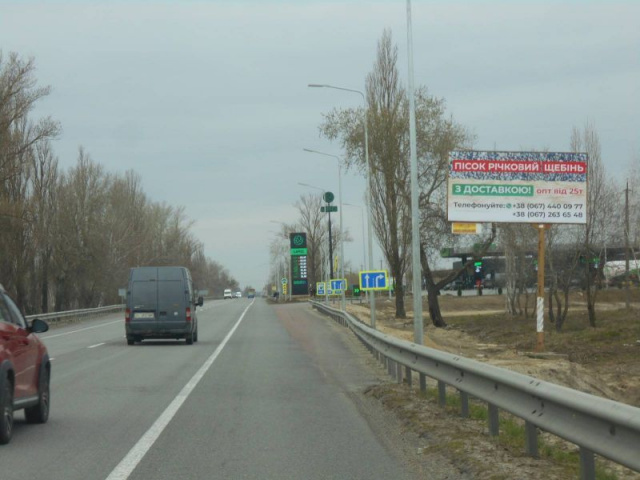 Щит 6x3,  смт. Немішаєво, траса М-07 "Київ-Ковель", км 35+700 право