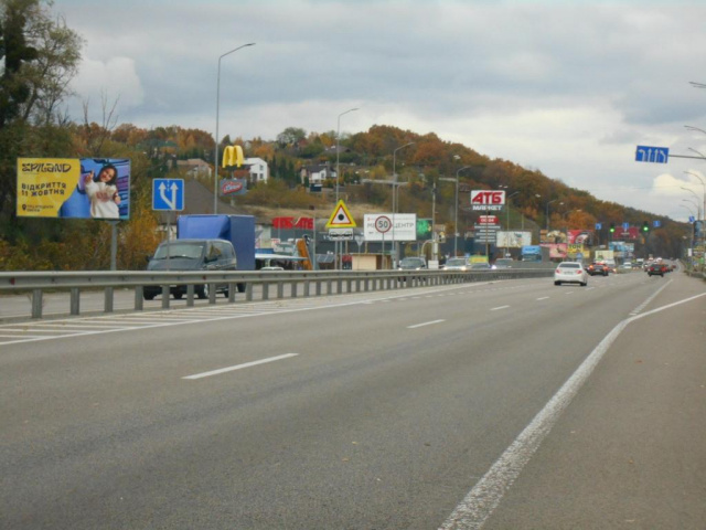 Щит 6x3,  Дніпровське шосе, траса Н-01 "Київ-Знам'янка", км 21+080 право