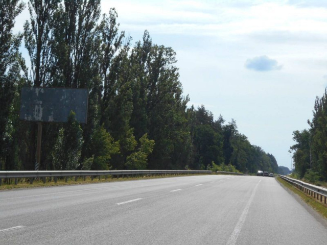 Щит 6x3,  смт. Ворзель, траса М-07 "Київ-Ковель", км 34+950 право