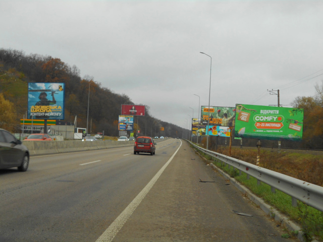 Щит 6x3,  Дніпровське шосе, траса Н-01 "Київ-Знам'янка", км 20+500 ліво