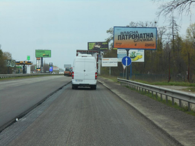 Щит 6x3,  с. Мила, траса М-06 "Київ-Чоп" (Житомир), км 27+900 ліво