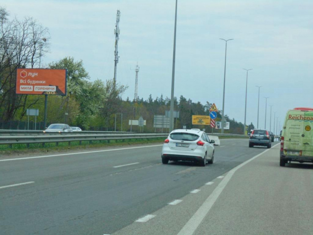 Щит 6x3,  с. Капітанівка, траса М-06 "Київ-Чоп" (Житомир), км 24+400 право