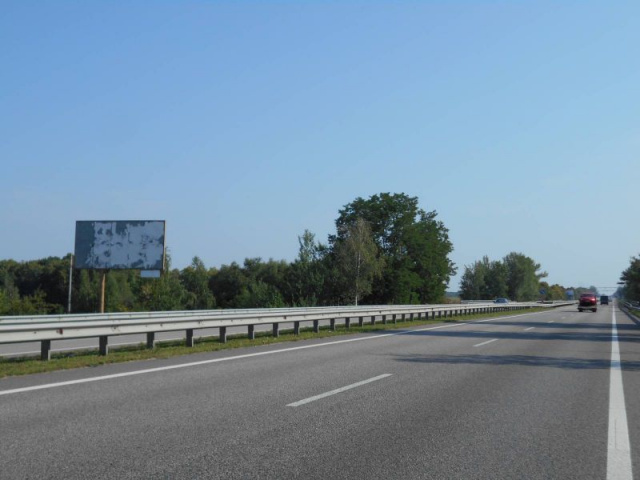 Щит 6x3,  с. Здоровка, траса М-05 Київ-Одеса, км 37+280 право, біля поворту на с. Здоровка та с. Діброва