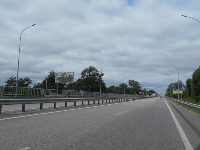 Щит 6x3,  с. Іванків, харківська траса, траса М-03 "Київ-Харків", км 46+350 право