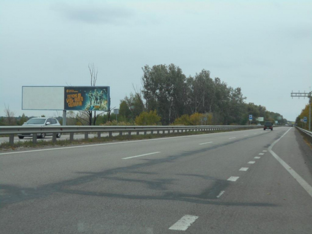 Щит 6x3,  Дніпровське шосе, траса Н-01 "Київ-Знам'янка", км 43+000 право