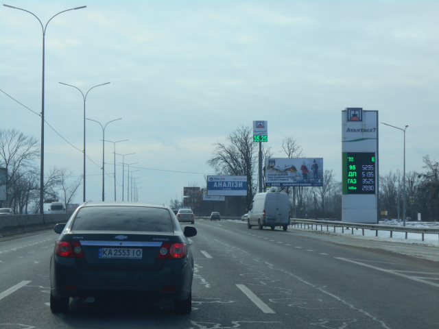 Щит 6x3,  с. Чабани, траса М-05 Київ-Одеса, км 17+030 право