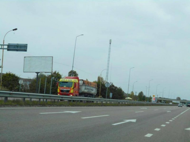 Щит 6x3,  Дніпровське шосе, траса Н-01 "Київ-Знам'янка", км 25+600 право