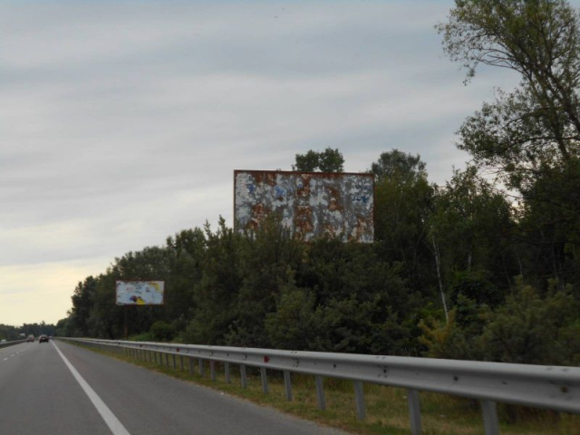 Щит 6x3,  Дніпровське шосе, траса Н-01 "Київ-Знам'янка", км 29+900 право