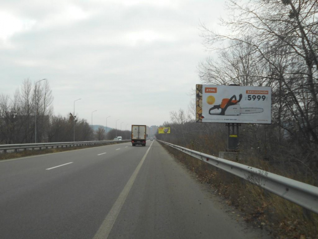 Щит 6x3,  Дніпровське шосе, траса Н-01 "Київ-Знам'янка", км 42+100 право