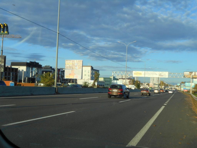 Щит 6x3,  с. Гатне, траса М-05 Київ-Одеса, км 14+580 право