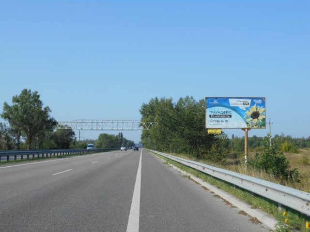 Щит 6x3,  с. Здоровка, траса М-05 Київ-Одеса, км 37+280 право, біля поворту на с. Здоровка та с. Діброва