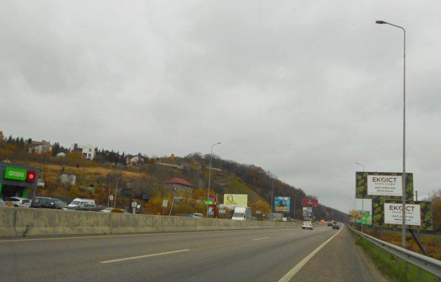 Щит 6x3,  Дніпровське шосе, траса Н-01 "Київ-Знам'янка", км 20+550 ліво