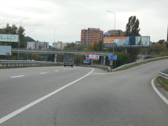 Щит 6x3,  Дніпровське шосе, траса Н-01 "Київ-Знам'янка", км 43+200 право