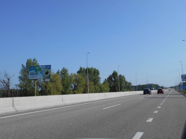 Щит 6x3,  смт. Калинівка, траса М-05 Київ-Одеса, км 34+020 право