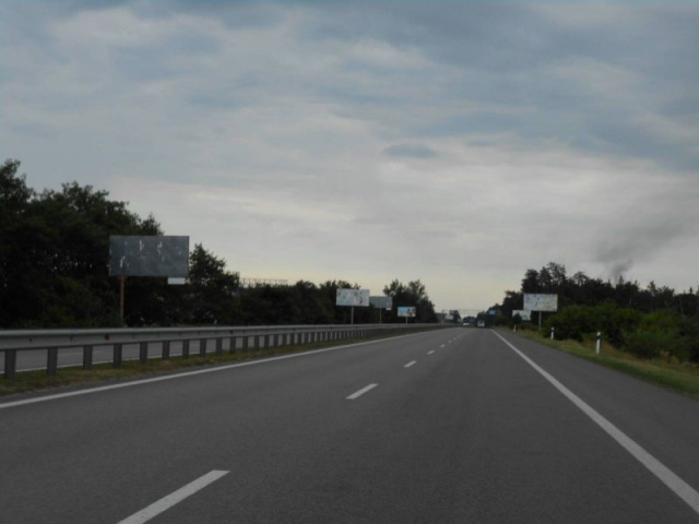 Щит 6x3,  Дніпровське шосе, траса Н-01 "Київ-Знам'янка", км 35+450 ліво, за 670м до з/д станції