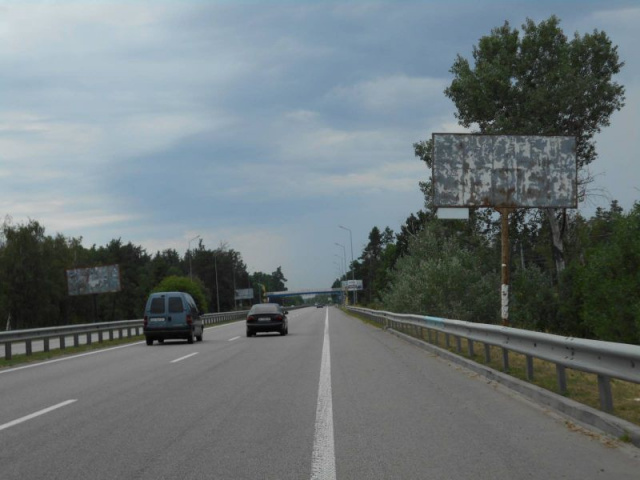 Щит 6x3,  Дніпровське шосе, траса Н-01 "Київ-Знам'янка", км 32+000 ліво