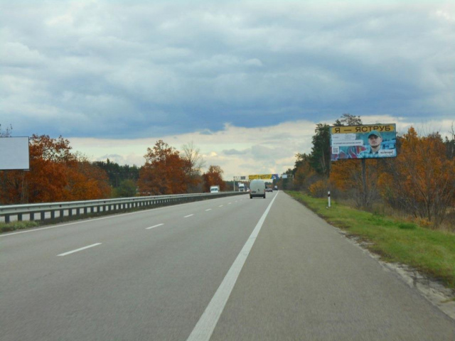 Щит 6x3,  Дніпровське шосе, траса Н-01 "Київ-Знам'янка", км 35+620 право