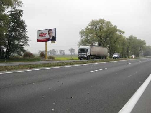 Щит 6x3,  с. Скибин, чернігівська траса, траса М-01 "Київ-Чернігів-Нові Яриловичі", км 41+850 право, вул. Київська