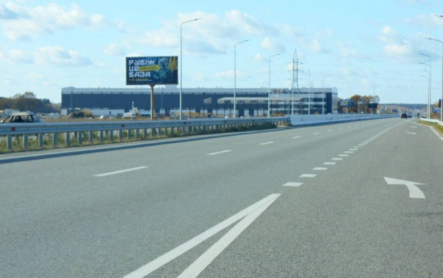 Щит 6x3,  Траса М-01 "Київ-Чернігів-Нові Яриловичі", км 24+600 право, об'їзд м. Бровари