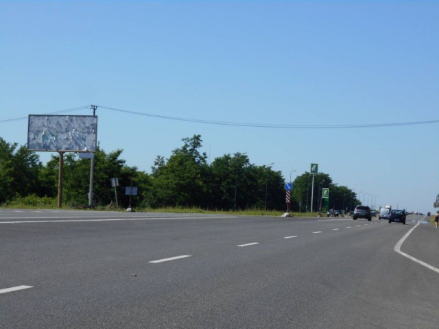 Щит 6x3,  с. Залісся, чернігівська траса, траса М-01 "Київ-Чернігів-Нові Яриловичі", км 44+000 право, вул. Київська