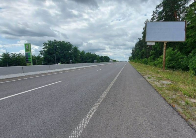 Щит 6x3,  с. Залісся, чернігівська траса, траса М-01 "Київ-Чернігів-Нові Яриловичі", км 43+500 ліво, вул. Київська