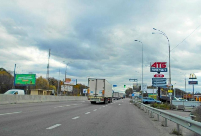 Щит 6x3,  Дніпровське шосе, траса Н-01 "Київ-Знам'янка", км 20+770 ліво