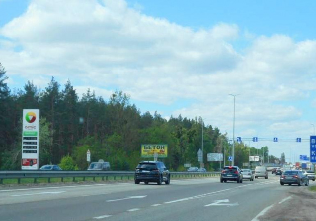 Щит 6x3,  с. Мила, траса М-06 "Київ-Чоп" (Житомир), км 25+000 ліво