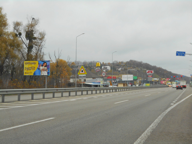 Щит 6x3,  Дніпровське шосе, траса Н-01 "Київ-Знам'янка", км 21+080 право