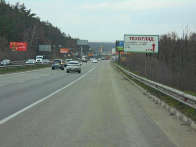 Щит 6x3,  с. Капітанівка, траса М-06 "Київ-Чоп" (Житомир), км 23+220 ліво