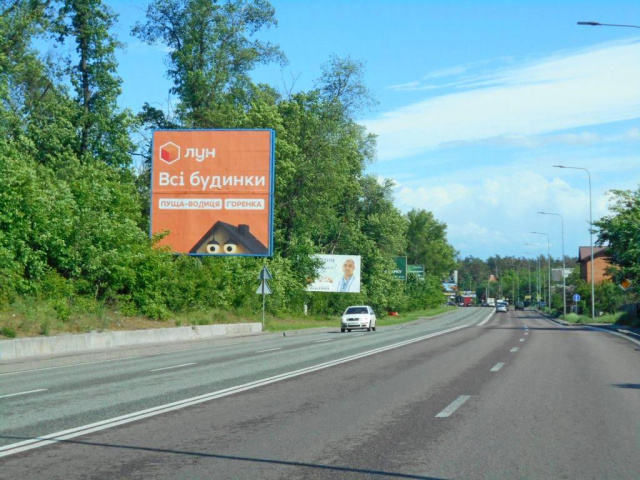 Щит 6x3,  смт. Гостомель, траса М-07 "Київ-Ковель", км 22+500 право, вул. Кулішова, 33