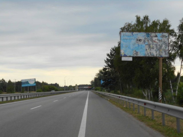 Щит 6x3,  Дніпровське шосе, траса Н-01 "Київ-Знам'янка", км 32+000 право