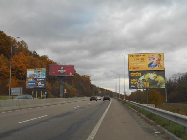 Щит 6x3,  Дніпровське шосе, траса Н-01 "Київ-Знам'янка", км 20+370 ліво