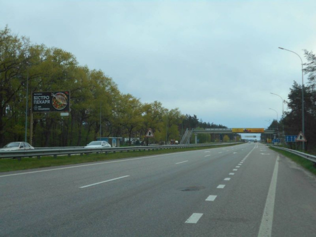 Щит 6x3,  с. Іванків, харківська траса, траса М-03 "Київ-Харків", км 48+500 ліво