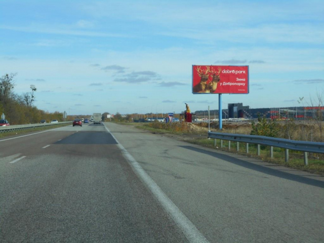 Щит 6x3,  Траса М-06 "Київ-Чоп" (Житомир), км 42+850 ліво