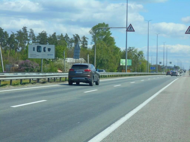Щит 6x3,  с. Гурівщина, траса М-06 "Київ-Чоп" (Житомир), км 30+750 право