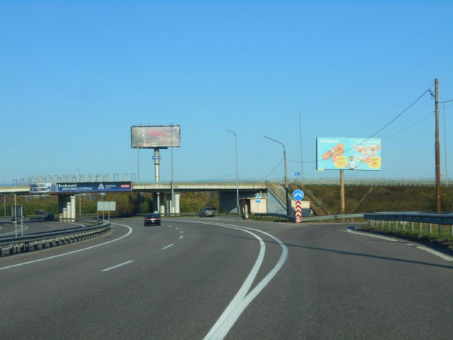 Щит 6x3,  смт. Глеваха, траса М-05 Київ-Одеса, км 26+440 ліво