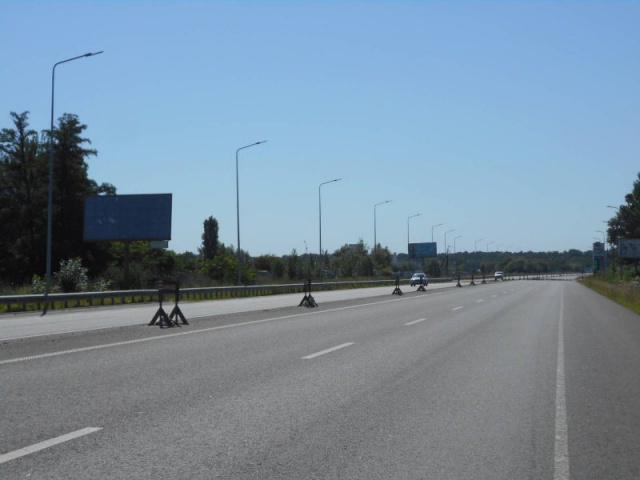 Щит 6x3,  с. Калинівка, траса М-01 "Київ-Чернігів-Нові Яриловичі", км 35+000 право, об'їзд м. Бровари