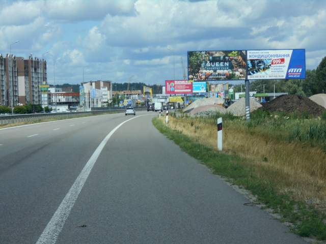 Щит 6x3,  Дніпровське шосе, траса Н-01 "Київ-Знам'янка", км 23+950 ліво